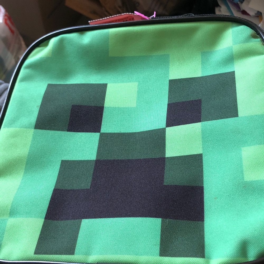 Green Pixel-Print kid- Casual Carry